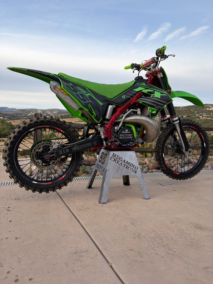 17" Moto Stand